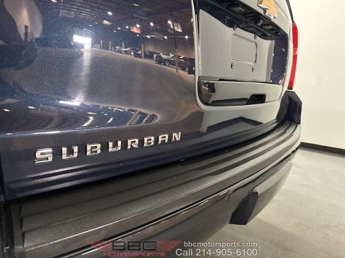 Used 2019 Chevrolet Suburban LT image 10