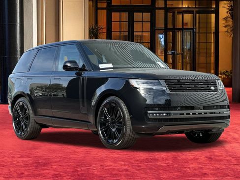 New 2026 Land Rover Range Rover SE image 8