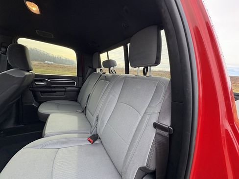 Used 2024 RAM 2500 Big Horn w/ Safety Group image 21