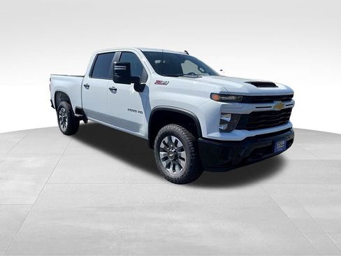 New 2026 Chevrolet Silverado 2500 Custom w/ Custom Value Package AWD/4WD image 3
