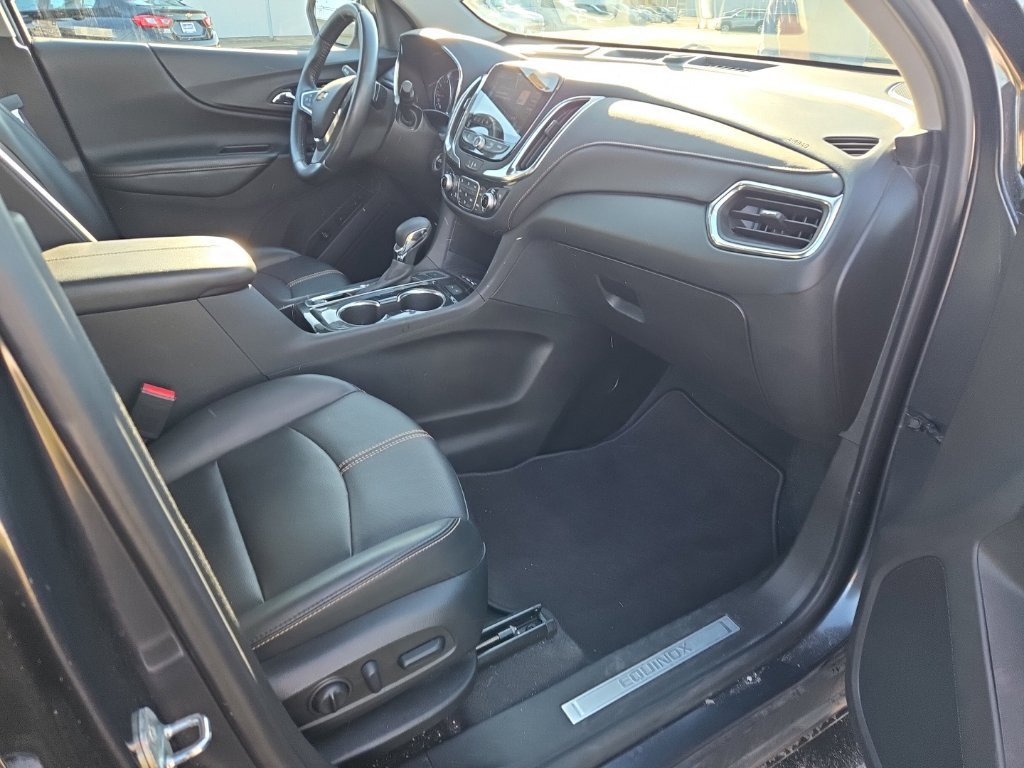 Used 2022 Chevrolet Equinox Premier AWD/4WD image 15