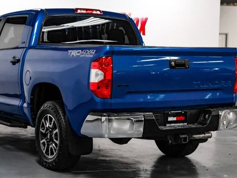 Used 2016 Toyota Tundra SR5 w/ TRD Off Road Package AWD/4WD image 17