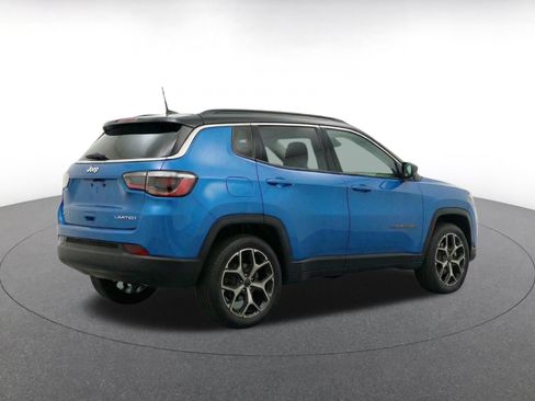 Used 2025 Jeep Compass Limited AWD/4WD image 8