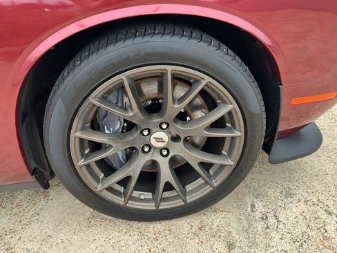 Used 2022 Dodge Challenger R/T Scat Pack w/ Dynamics Package image 9