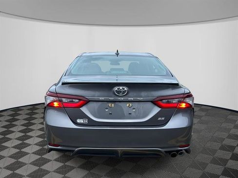 Used 2023 Toyota Camry SE image 6