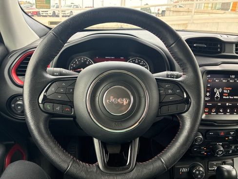 Used 2022 Jeep Renegade Trailhawk AWD/4WD image 25