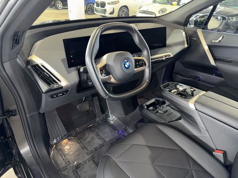Used 2024 BMW iX xDrive50 w/ Convenience Package AWD/4WD image 24