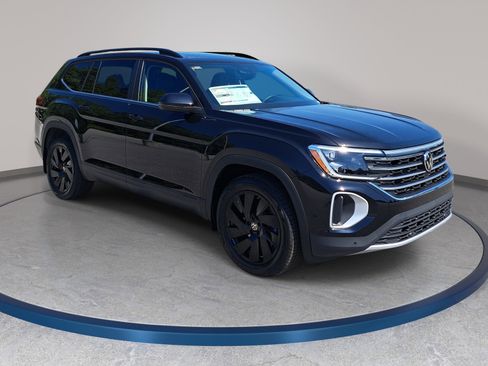 New 2026 Volkswagen Atlas SE AWD/4WD image 3