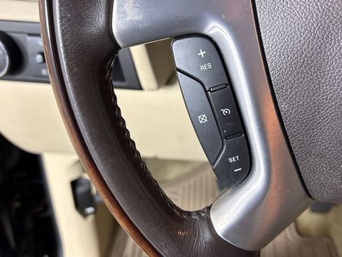 Used 2007 Cadillac Escalade EXT AWD/4WD image 19