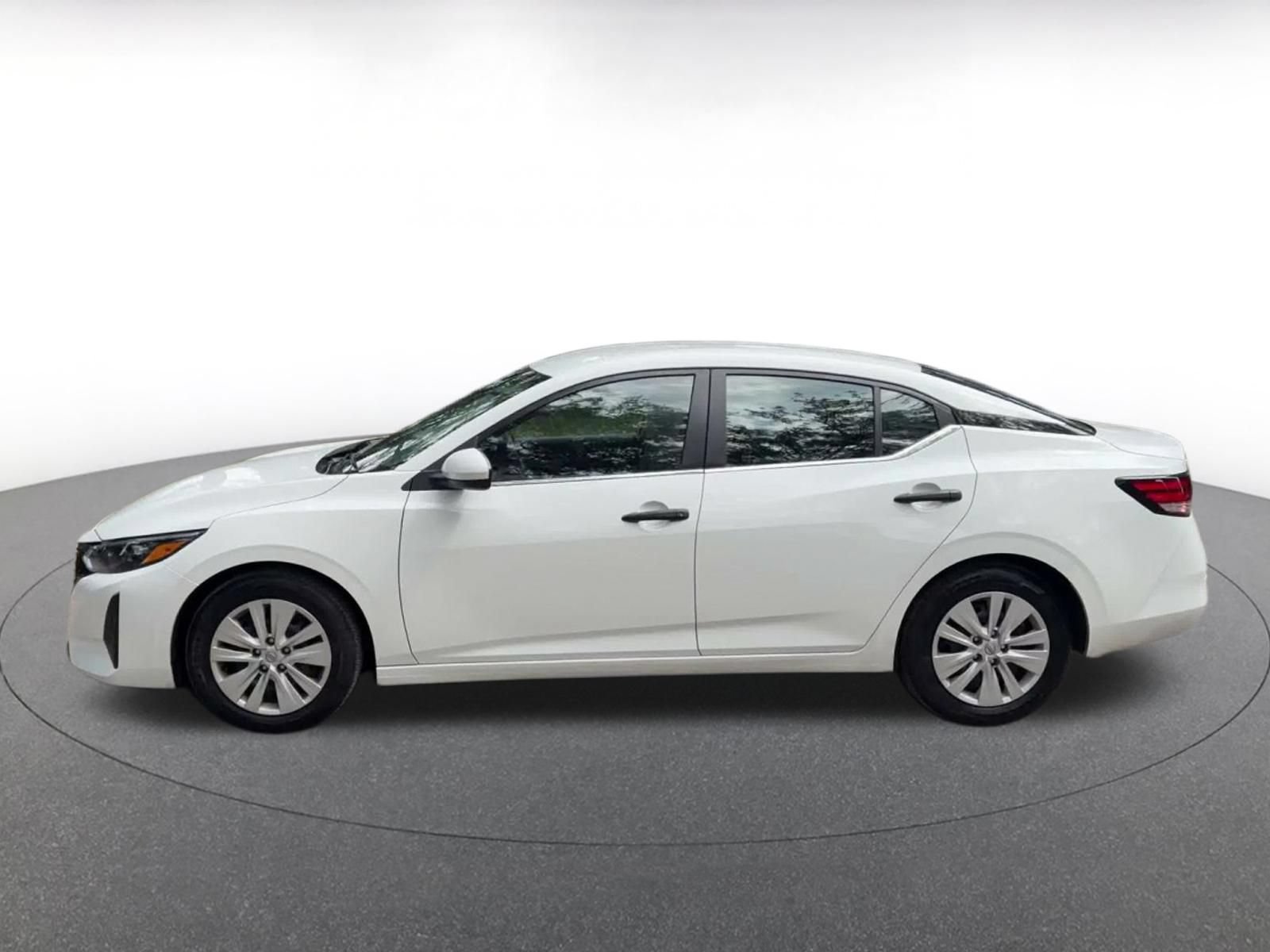 Used 2025 Nissan Sentra S FWD image 8