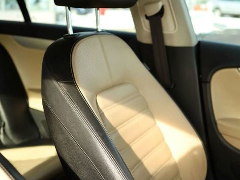 Used 2013 Volkswagen CC R-Line image 55