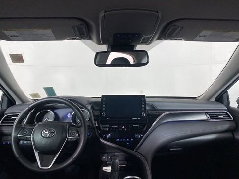 Used 2024 Toyota Camry XLE w/ Cold Weather Package image 27