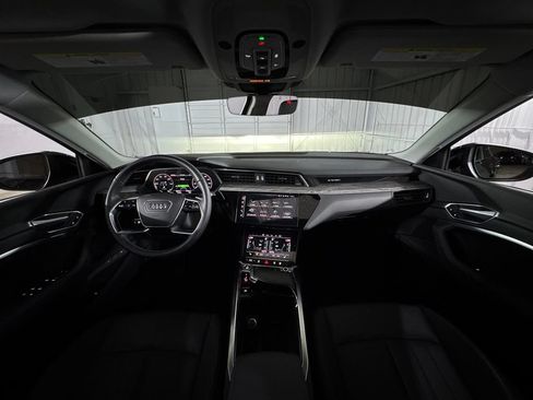 Used 2021 Audi e-tron Premium w/ Convenience Plus Package AWD/4WD image 23