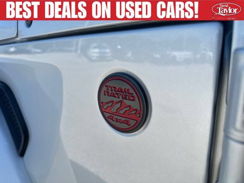 Used 2022 Jeep Gladiator Rubicon w/ Cold Weather Group AWD/4WD image 40