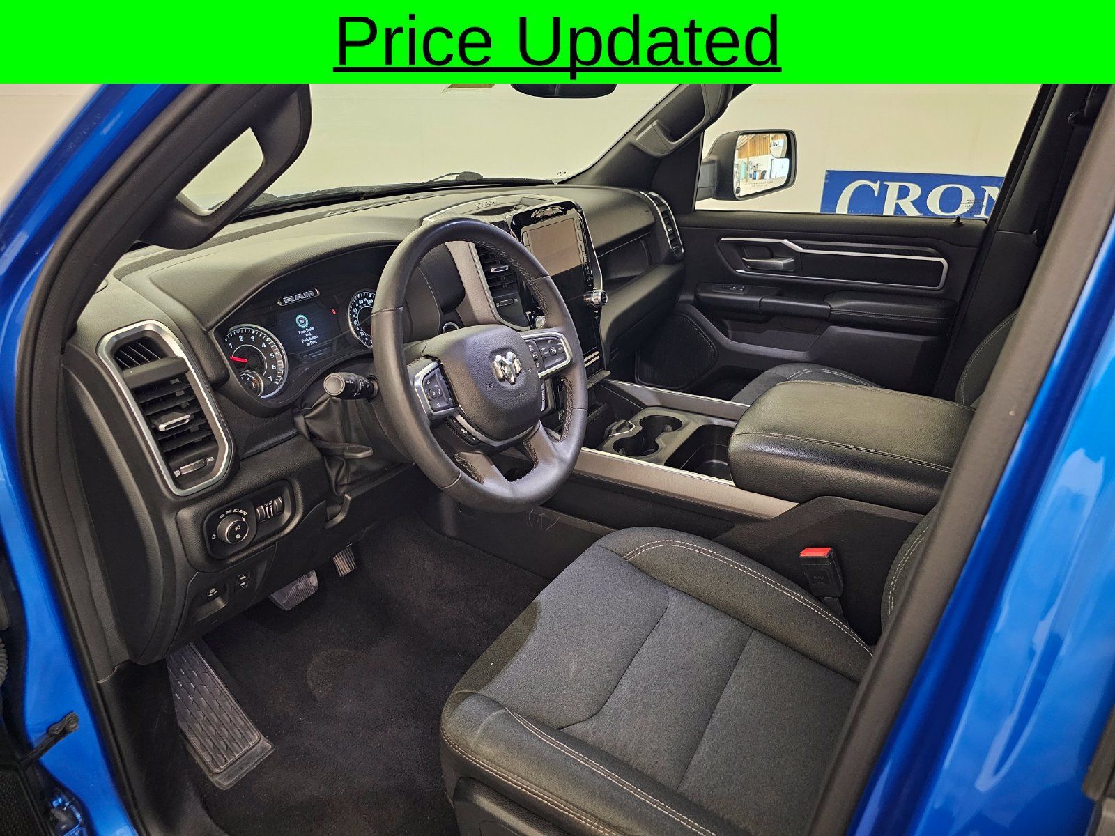 Used 2025 RAM 1500 Big Horn AWD/4WD image 4