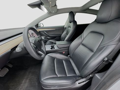 Used 2021 Tesla Model 3 Standard Range Plus RWD image 13