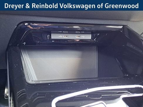 New 2025 Volkswagen GTI SE image 32