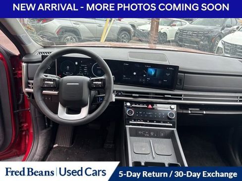 Used 2025 Hyundai Santa Fe Limited AWD/4WD image 12