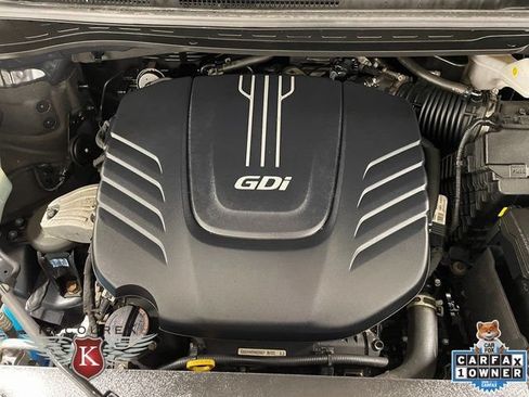 Used 2018 Kia Sedona SX FWD image 24