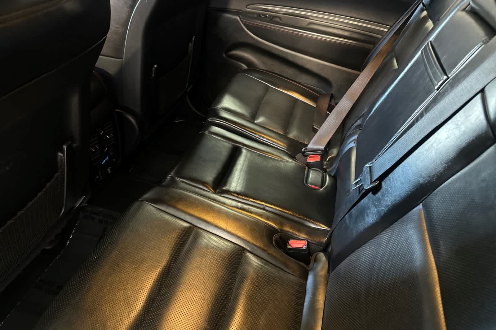 Used 2023 Dodge Durango R/T AWD/4WD image 5