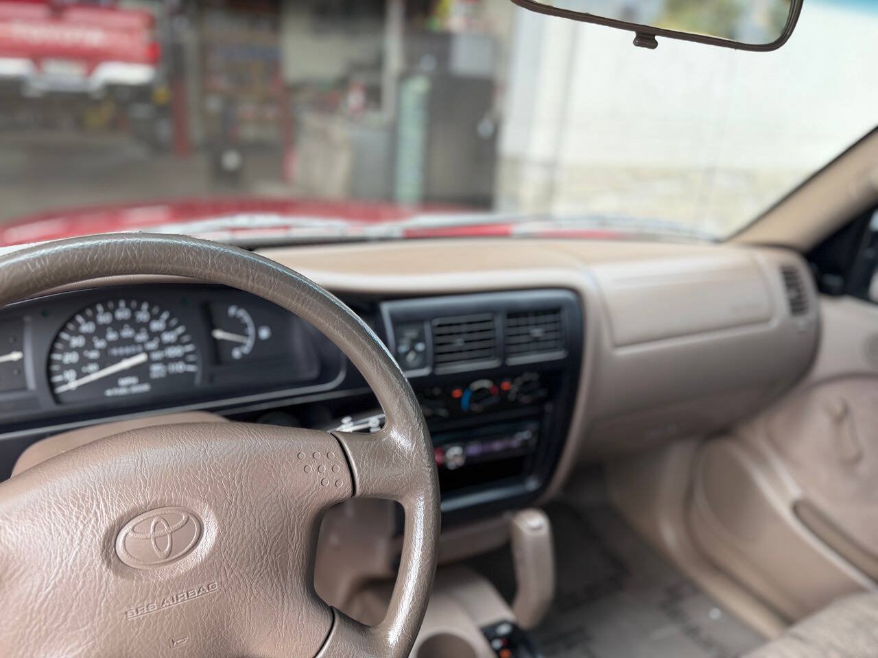 Used 2002 Toyota Tacoma 2WD Regular Cab image 34