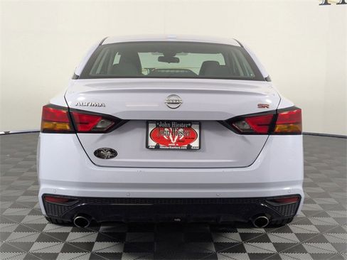 Used 2024 Nissan Altima 2.5 SR image 6