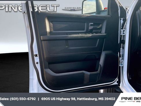 Used 2023 RAM 5500 Tradesman w/ Chrome Appearance Group image 17