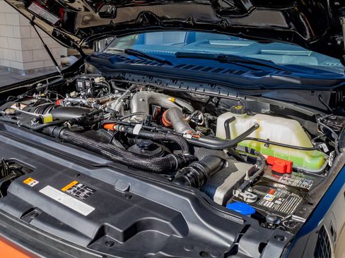 Used 2024 Ford F250 Lariat w/ Lariat Ultimate Package image 40