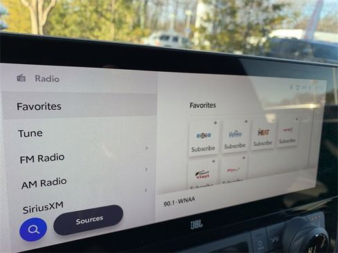 Used 2024 Toyota Grand Highlander AWD Hybrid image 24