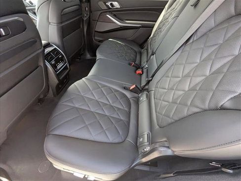 New 2026 BMW X7 xDrive40i image 15