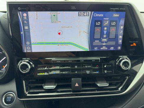 Used 2020 Toyota Highlander Platinum FWD image 25
