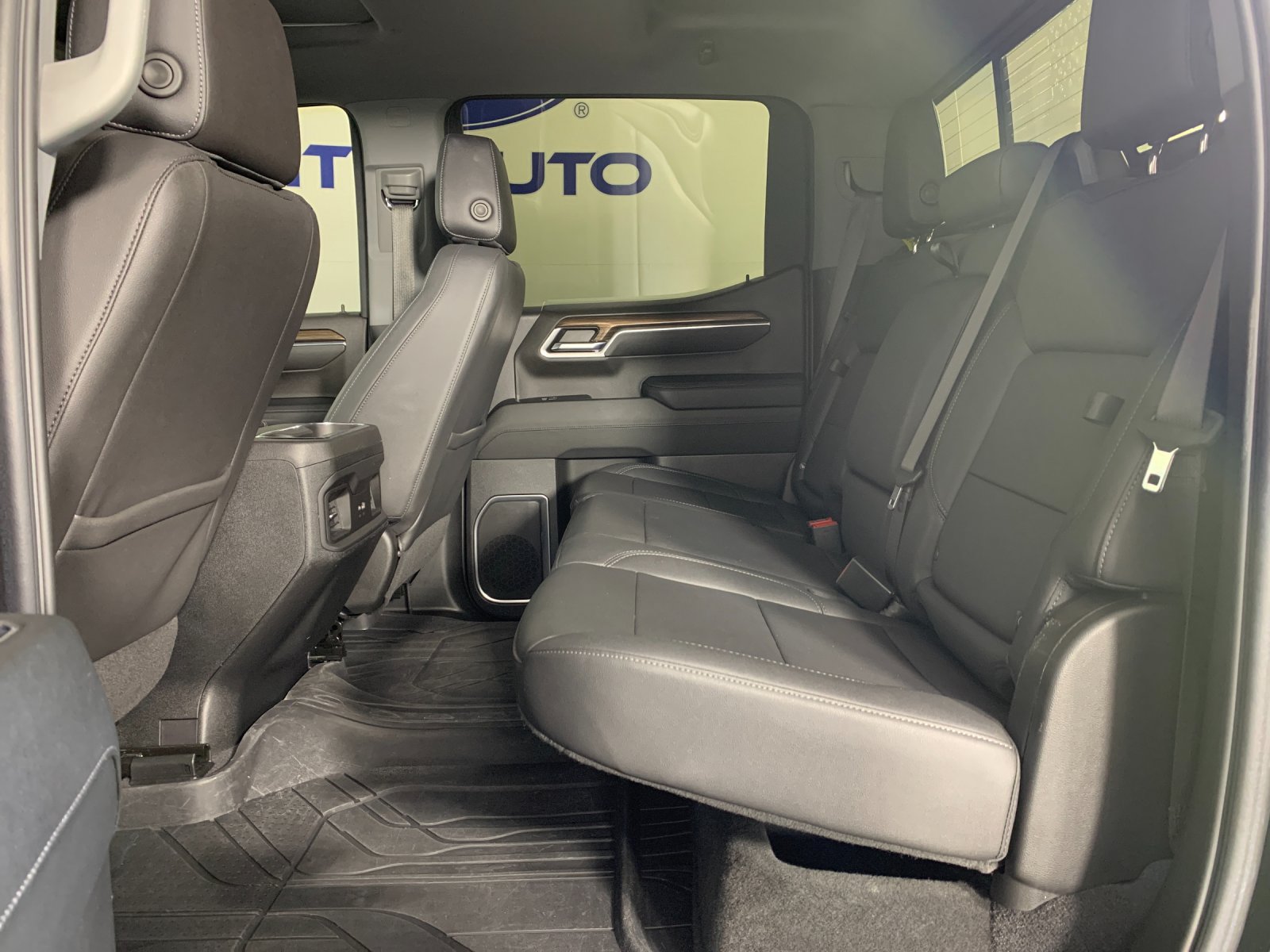 Used 2023 Chevrolet Silverado 1500 RST w/ Redline Edition RWD image 31