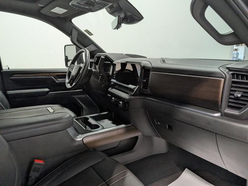 Used 2024 Chevrolet Silverado 2500 High Country w/ High Country Premium Package image 22