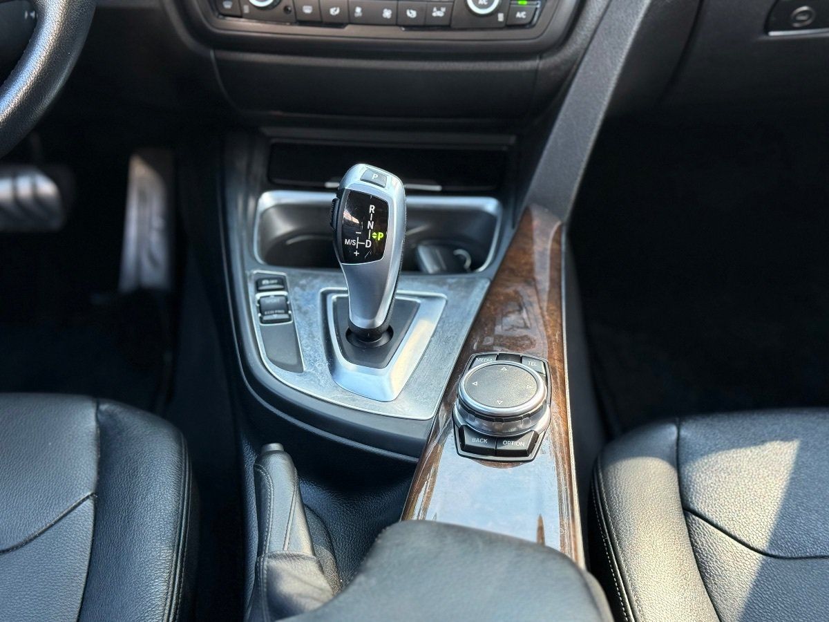 Used 2015 BMW 335i xDrive Sedan AWD/4WD image 23
