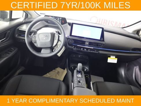 Used 2025 Toyota Prius AWD image 50