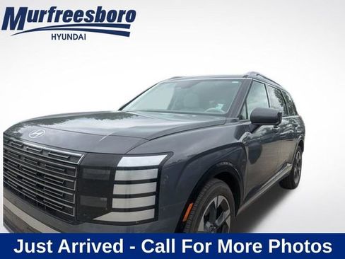 Used 2026 Hyundai Palisade Limited image 1