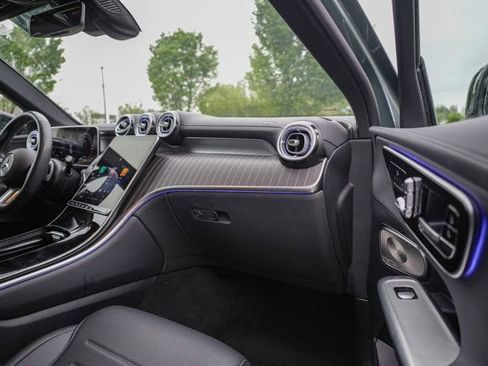 Certified 2025 Mercedes-Benz GLC 350e 4MATIC image 26