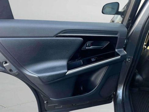 Used 2023 Toyota bZ4X FWD image 18