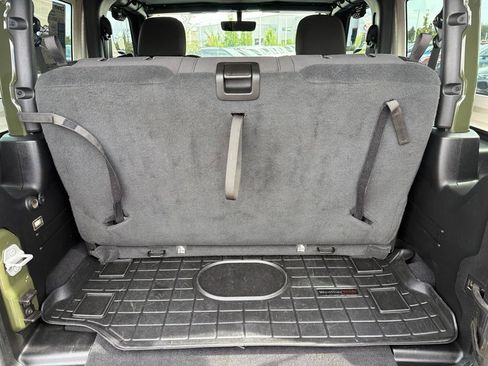 Used 2023 Jeep Wrangler Sport AWD/4WD image 13