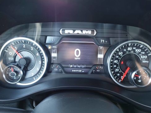 Used 2023 RAM 1500 Big Horn image 40