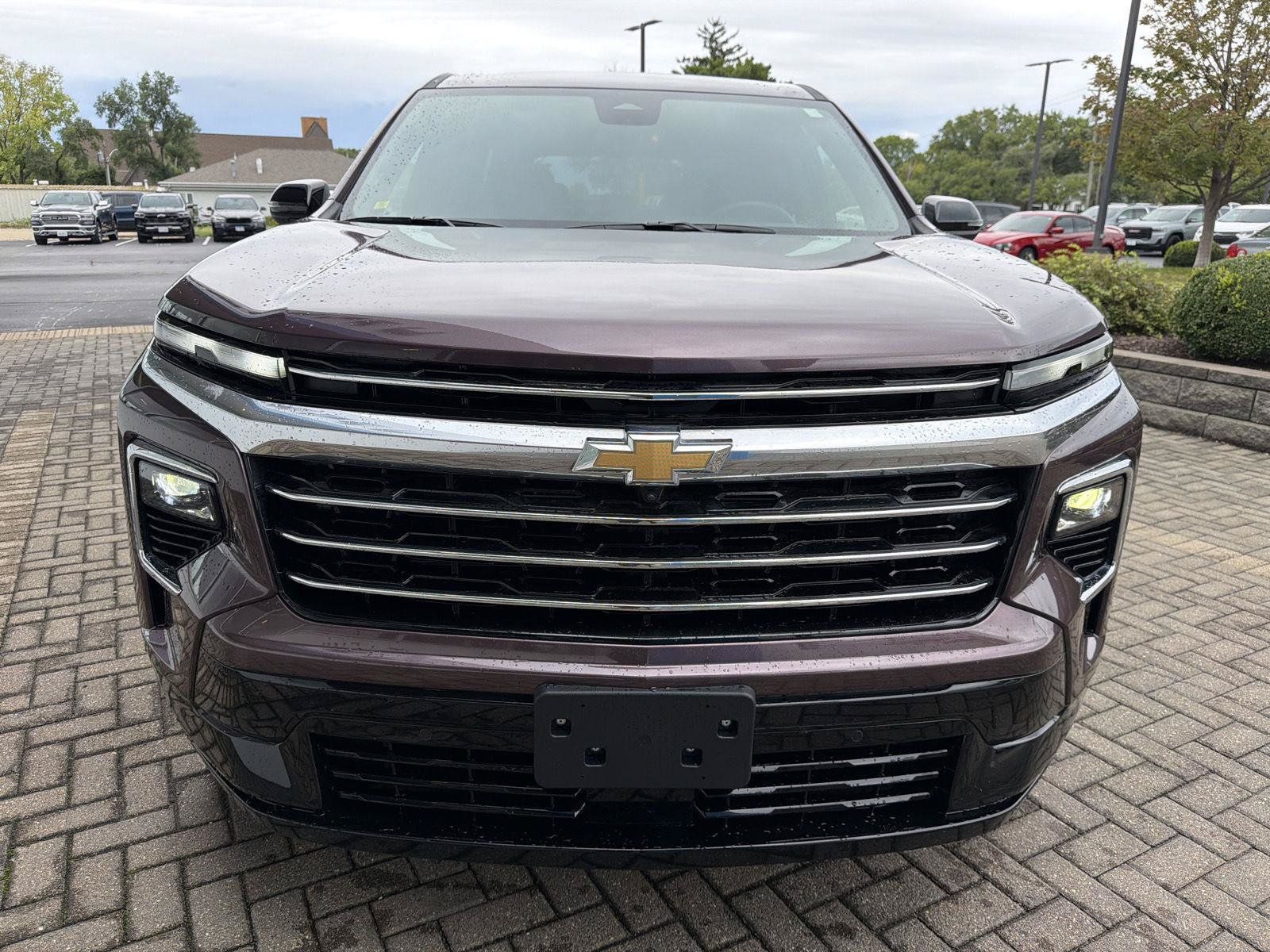 Used 2026 Chevrolet Traverse High Country w/ LPO, Floor Liner Package AWD/4WD image 8