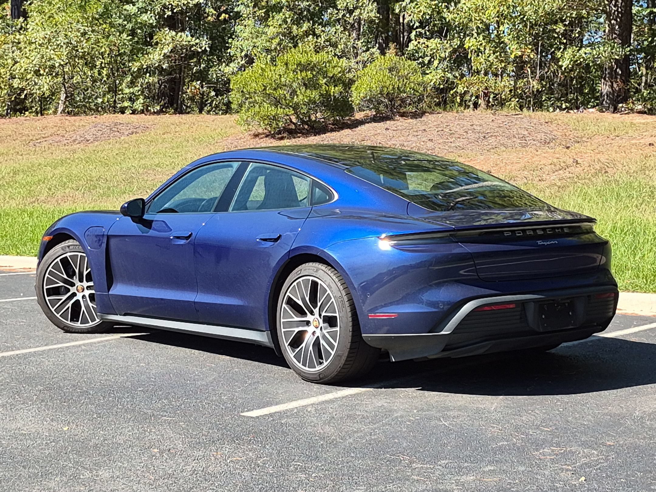 Certified 2022 Porsche Taycan RWD image 3