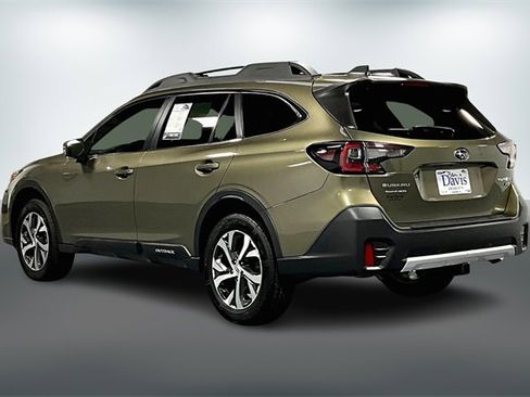 Used 2022 Subaru Outback Limited XT image 4