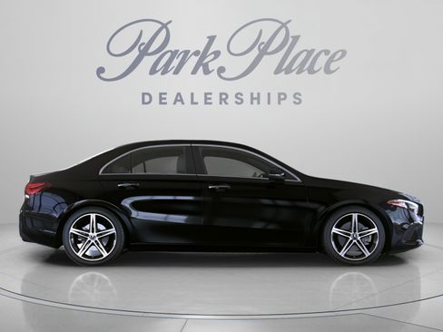 Used 2022 Mercedes-Benz A 220 image 27