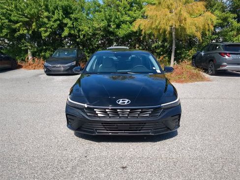 New 2026 Hyundai Elantra Limited image 10