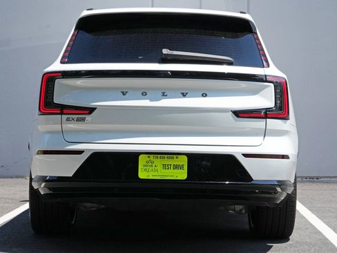 Used 2025 Volvo EX90 Ultra AWD/4WD image 10