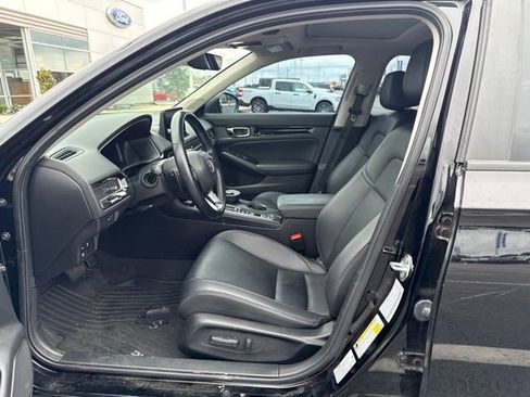 Used 2022 Honda Civic Touring image 16