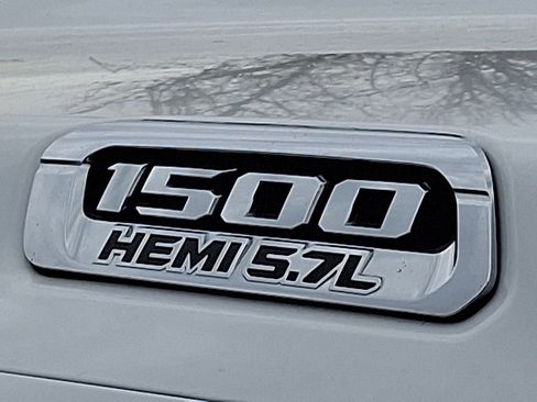 Used 2020 RAM 1500 Big Horn AWD/4WD image 30