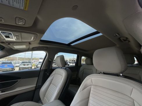 Used 2024 Lincoln Nautilus Reserve w/ Equipment Group 202A AWD/4WD image 18