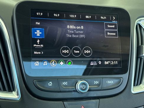 Used 2019 Chevrolet Malibu Hybrid w/ Leather Package FWD image 21